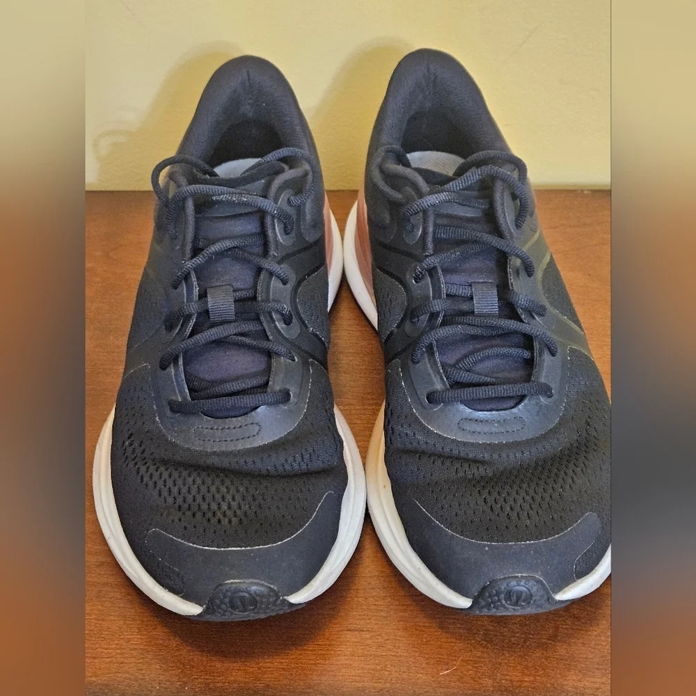 Lululemon Blissfeel Women's Running Shoes Size 8